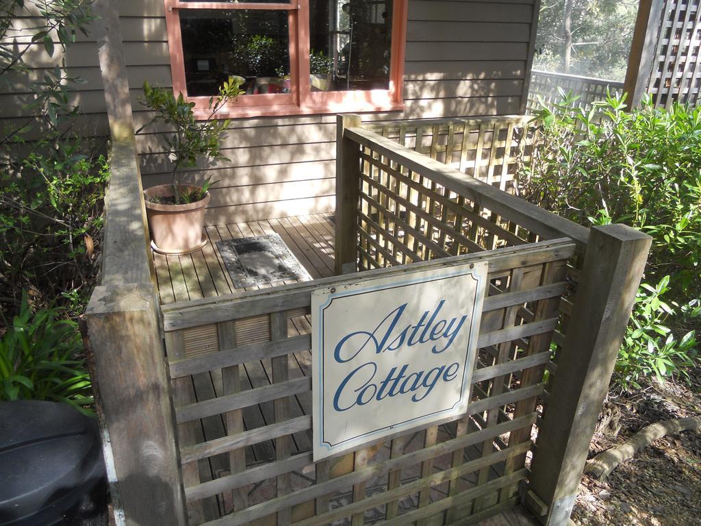 Astley Cottage Daylesford Room photo